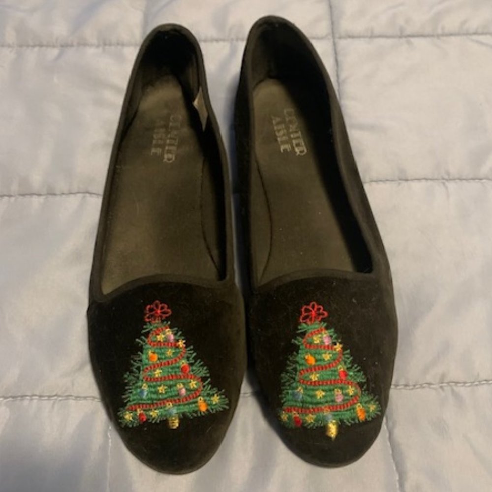 Vintage 1980s Black Velvet Smoking Slippers with Christmas Theme, Women's Size 9
